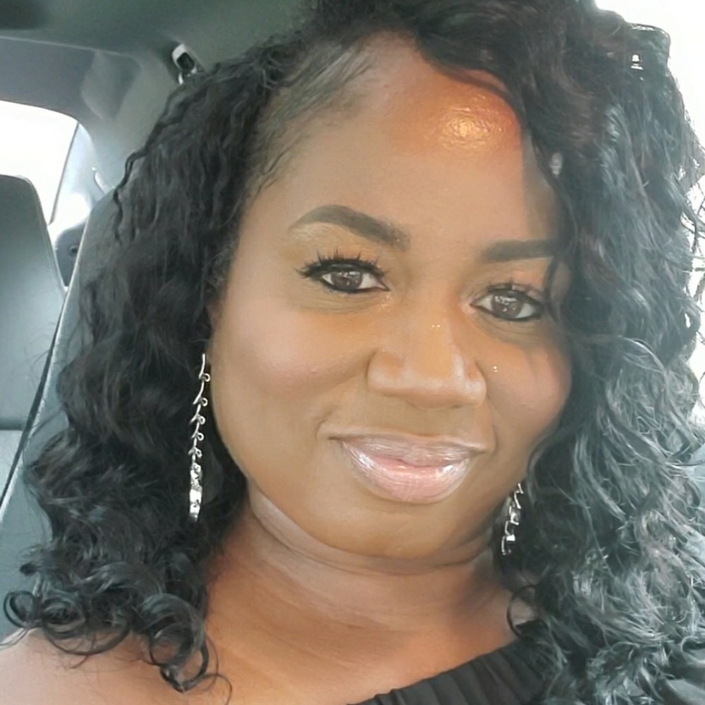 Meet your Posher, Vickie